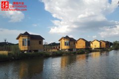 <b>生态农庄休闲木屋</b>